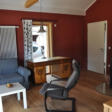 Holzmichel Appartement *